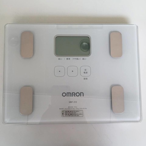 Máy đo lượng mỡ cơ thể Omron