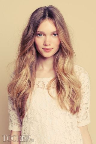 tóc lọn xoăn đi dự tiệc