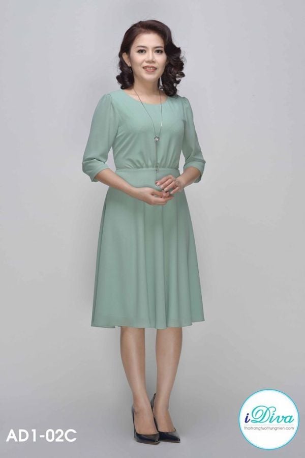 Mẫu váy tuổi trung niên