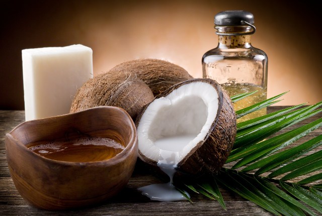 Dầu dừa với mật ong giúp tóc chắc khỏe hơn