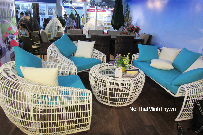 sofa mây nhựa