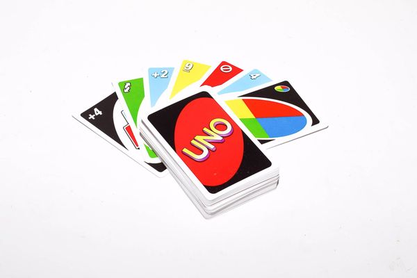 Uno cơ bản Board Game - trò chơi đấu trí Uno - Loại giấy dầy