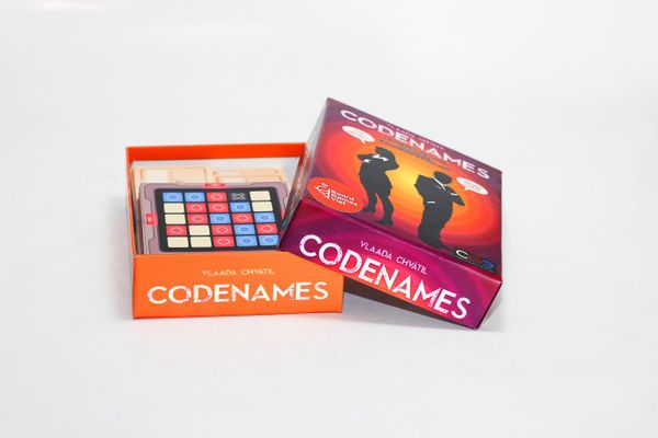 Codenames Boardgame - Mật danh - Game TOP 2015