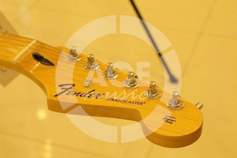 FENDER 0144602506 STANDARD STRATOCASTER