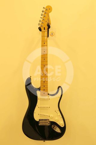 FENDER 0144602506 STANDARD STRATOCASTER
