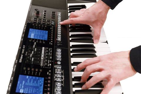 ROLAND E-A7 EXPANDABLE ARRANGER