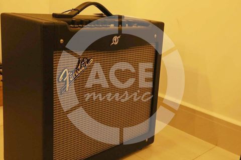 FENDER MUSTANG II (V2) 40W - Model: 2300206900