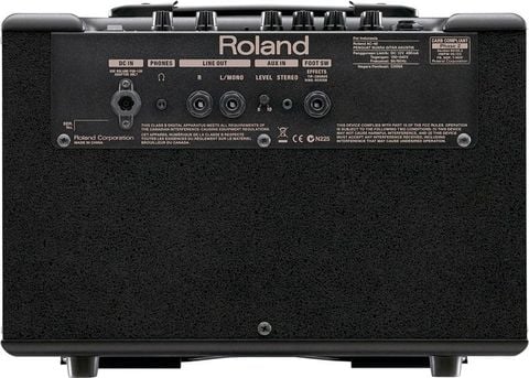 ROLAND AC-40 AMPLIFIER