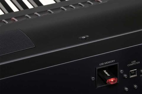 ROLAND FP-80 DIGITAL PIANO