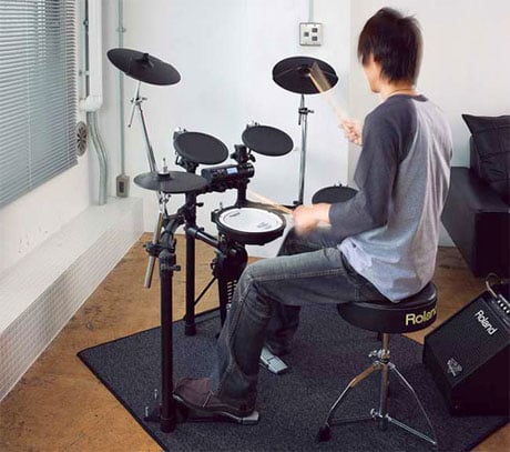 Learning drum in District 7, Ho Chi Minh City, Sai gon
