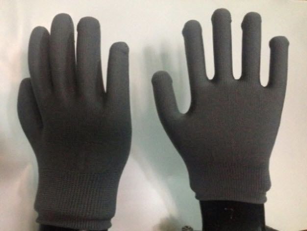 Găng tay polyester màu đen phủ PU lòng bàn tay