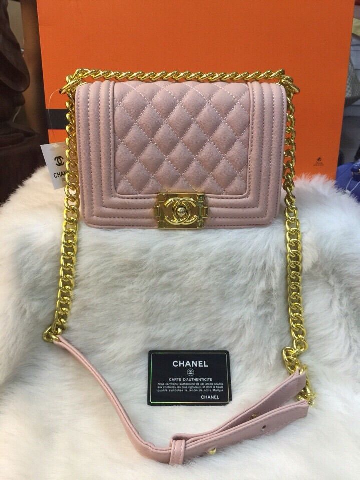Túi Xách Chanel F1 khoá Vàng - Giá 550K -Đẹp 102