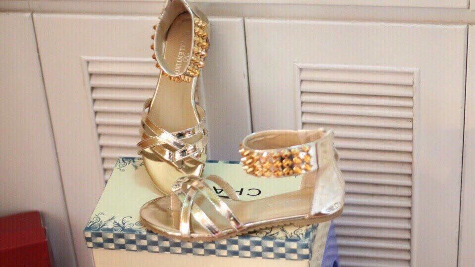 Giày sandal nữ phù hợp mọi lứa tuổi - giá 450.000 - Đẹp 102