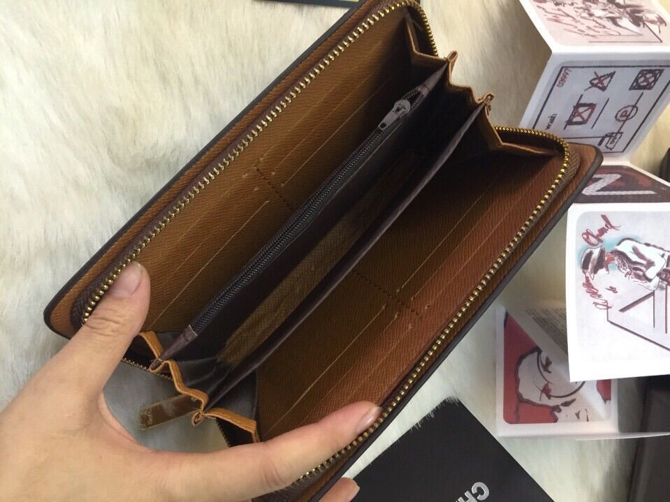 Ví Lv cầm tay hàng chuẩn fake 1 - Giá: 260.000đ - Đẹp 102