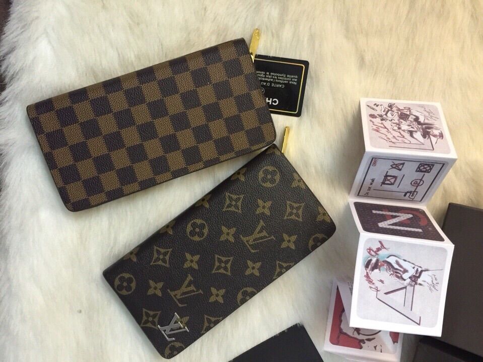 Ví Lv cầm tay hàng chuẩn fake 1 - Giá: 260.000đ - Đẹp 102