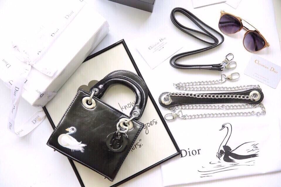 Túi xách Dior thiên nga size 20cm hàng chuẩn F1 -Giao tại Shop Đẹp102