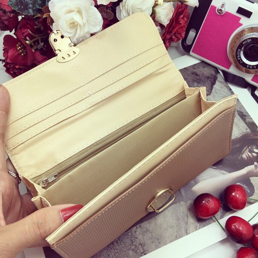 Ví cầm tay Dior nút gài hàng chuẩn F1 -Giao tại Shop Đẹp102