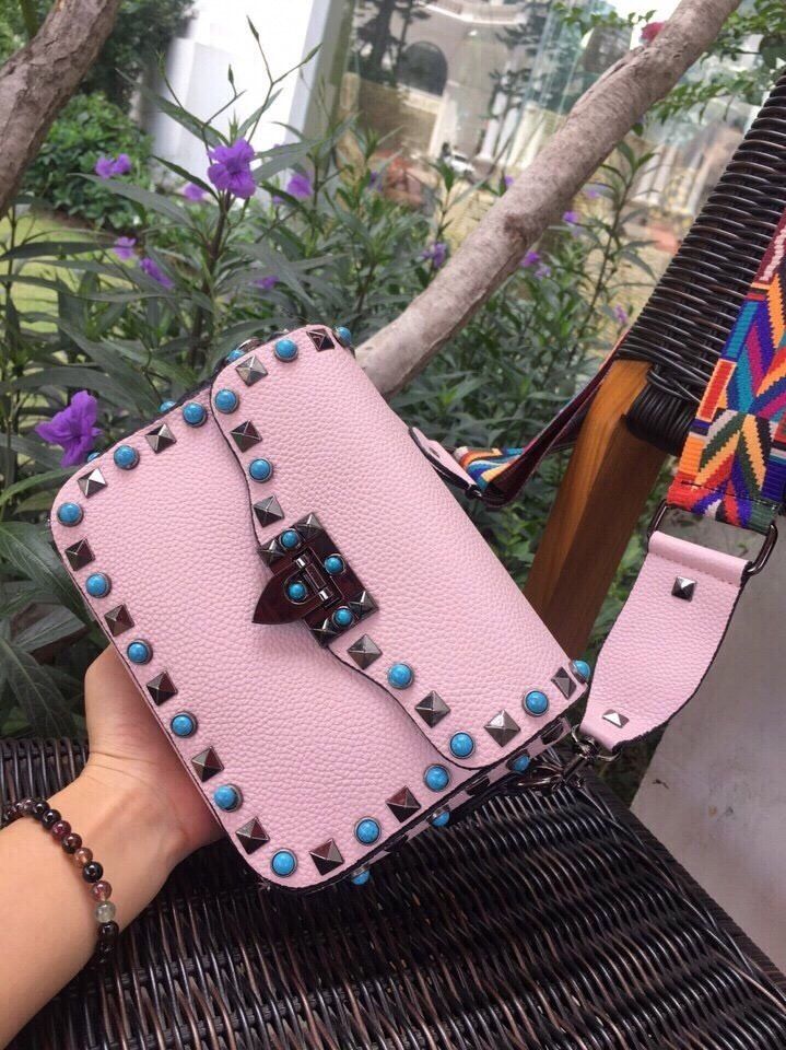 Túi xách Valentino đinh mới hàng chuẩn F1- Giao tại Shop Đẹp102
