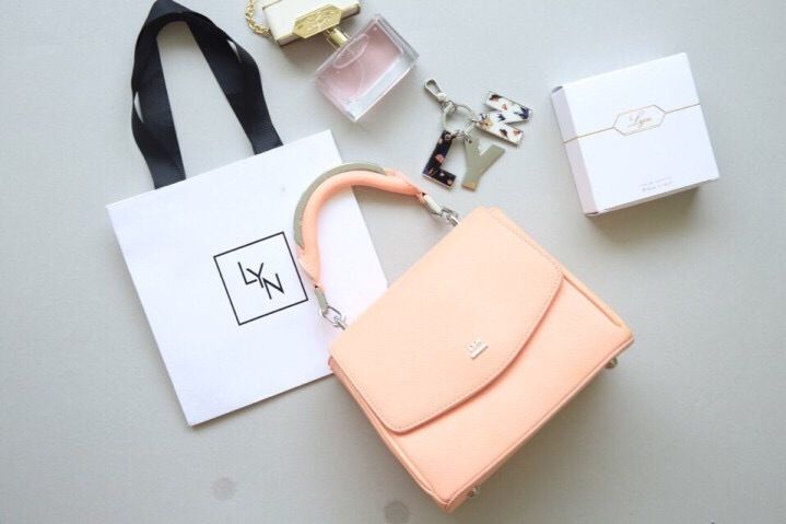 Túi xách Lyn new móc phụ kiện hàng chuẩn F1 size 25cm -Giao tại Shop Đẹp102