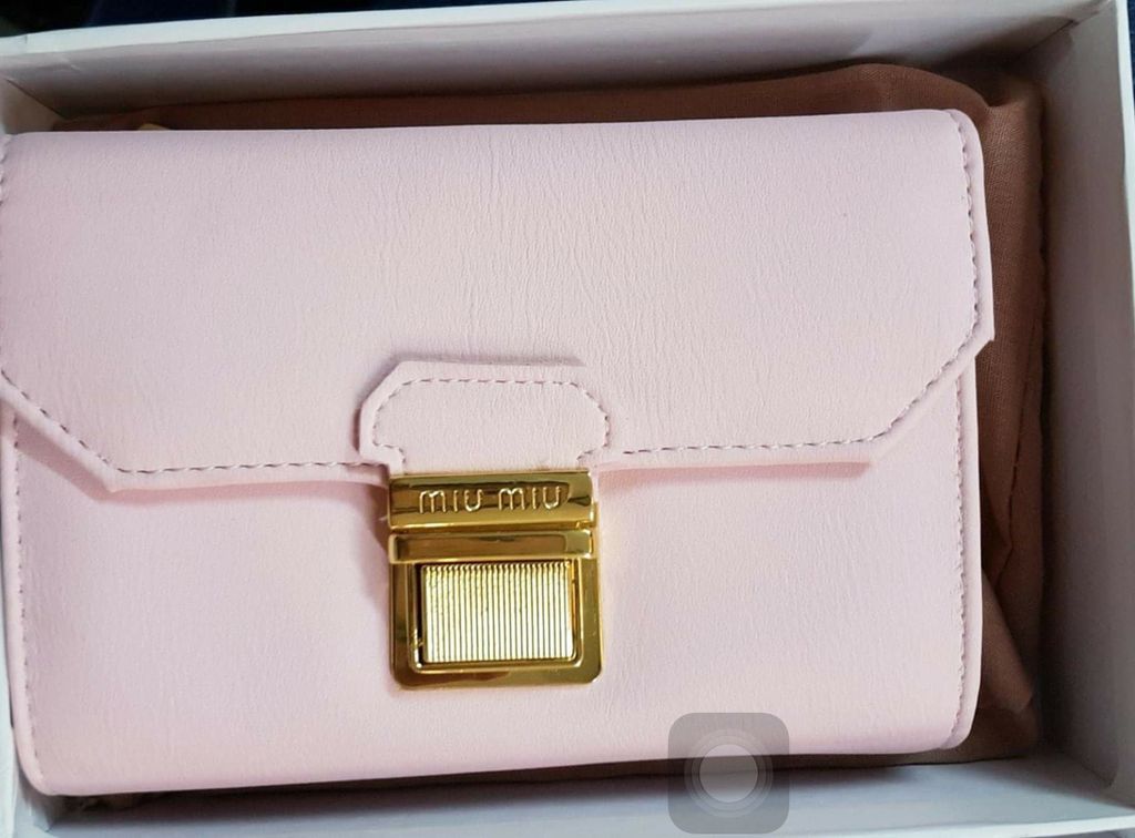 Ví cầm tay miu miu hàng chuẩn F1 màu hồng phấn -Giao tại Shop Đẹp102