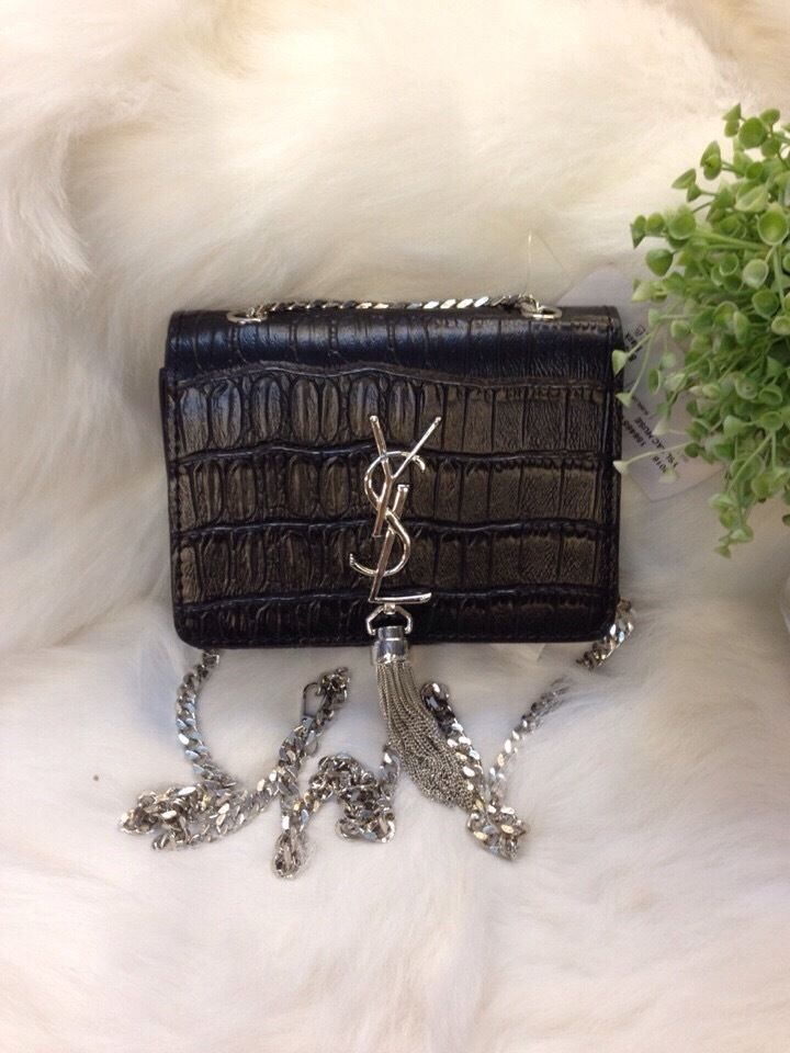 Ví cầm tay Ysl khoá bạc hàng chuẩn F1 size 17cm -Giao tại Shop Đẹp102