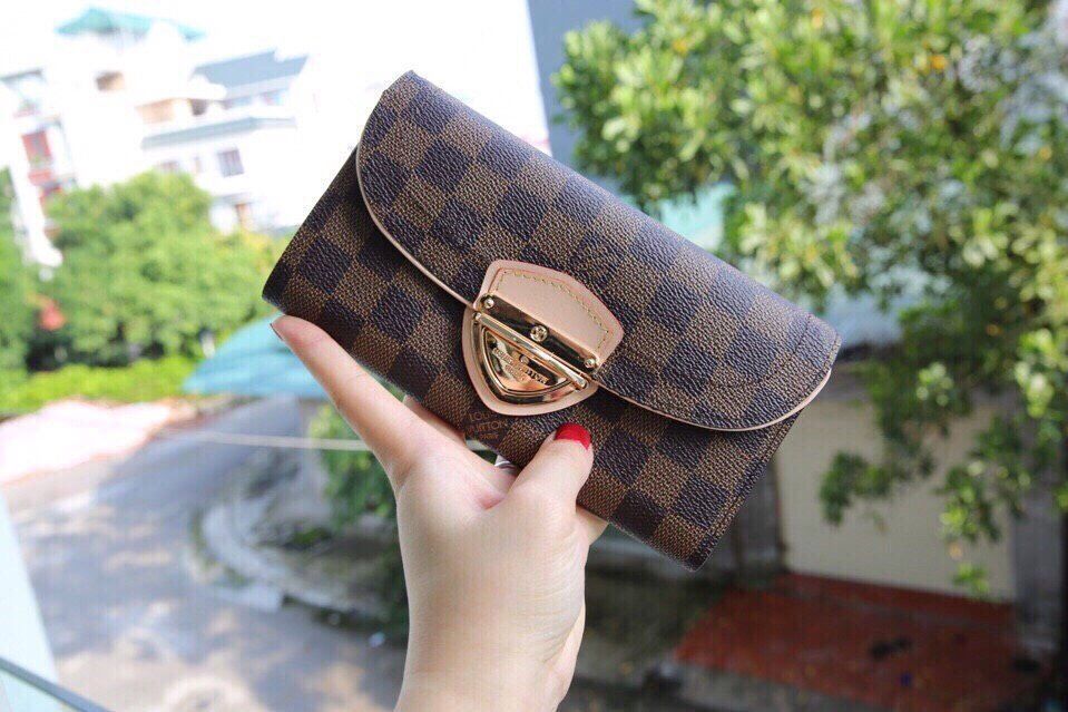 Ví cầm tay Lv khoá cài hàng Super sale size 12cm -Giao tại Shop Đẹp102