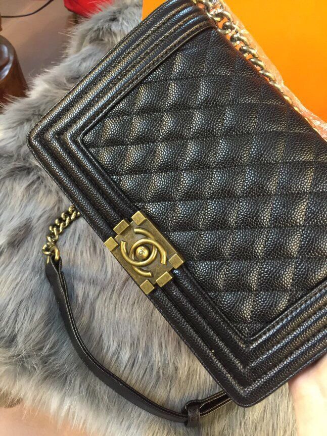 Túi xách Chanel Boy da hột hàng chuẩn F1 Size 25cm -Giao tại Shop Đẹp102