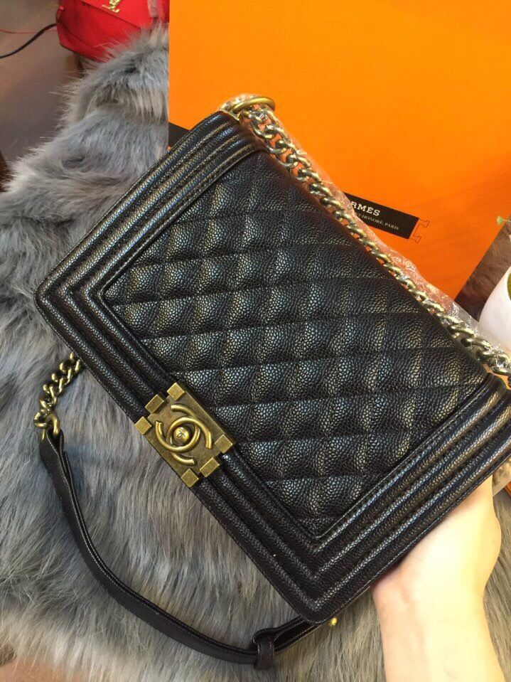 Túi xách Chanel Boy da hột hàng chuẩn F1 Size 25cm -Giao tại Shop Đẹp102