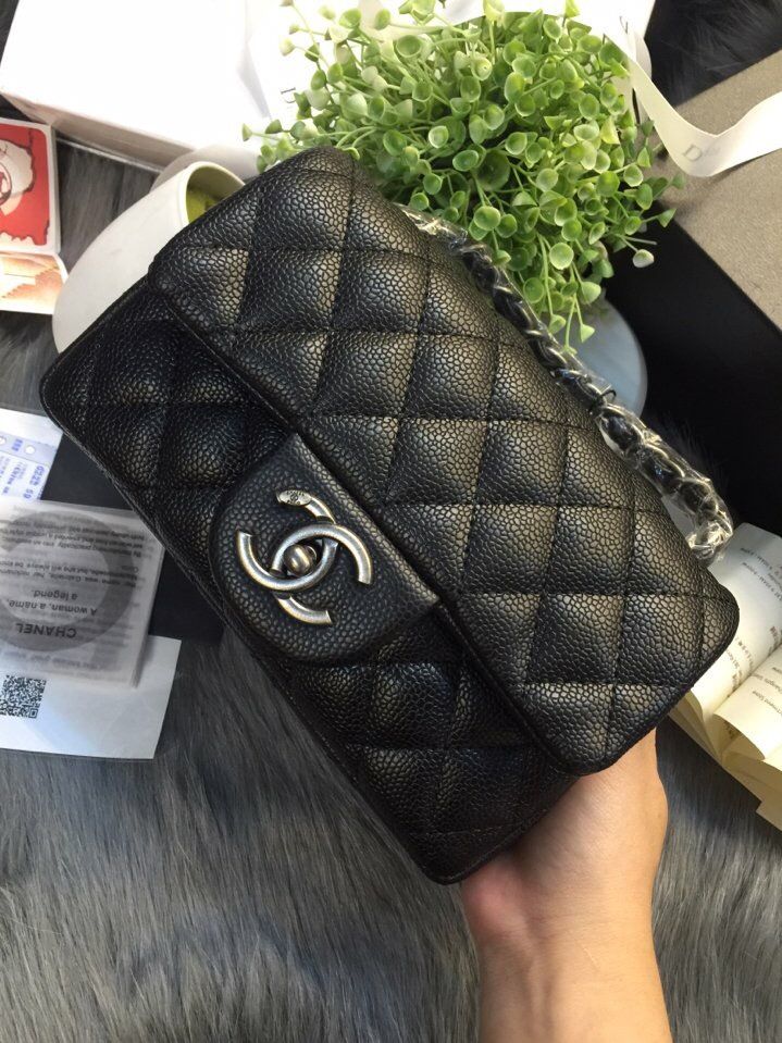 Túi xách Chanel classic da hột khoá bạc hàng chuẩn F1 size 20cm -Giao tại Shop Đẹp102