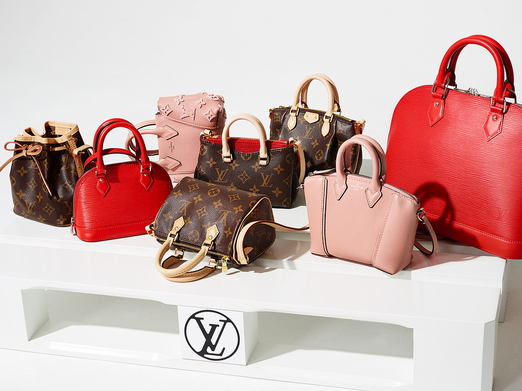 Mua túi xách thời trang Louis Vuitton giá rẻ tại Đẹp 102