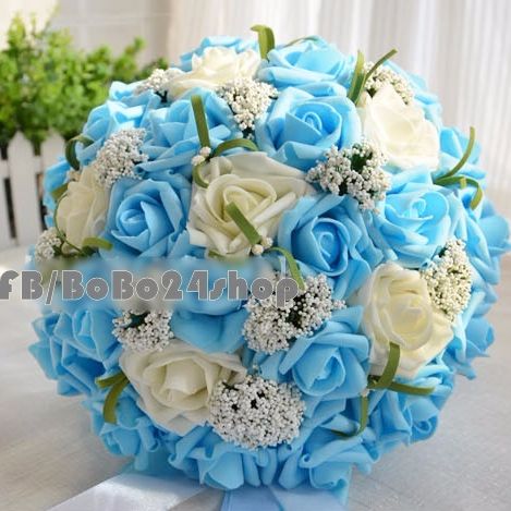 Hoa hồng xanh nhạt xen hoa tuyết