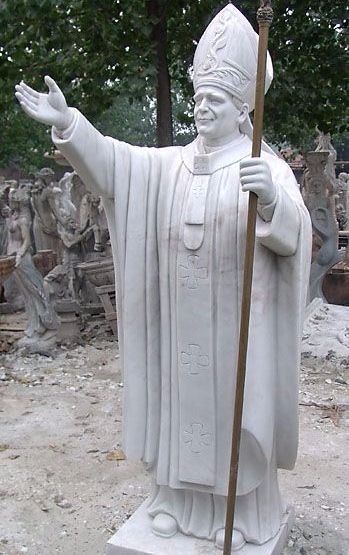 tượng đá đức giáo hoàng