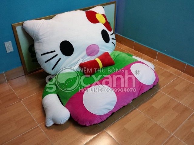 Nệm Hello Kitty hai màu (1.2 x 1.6m)