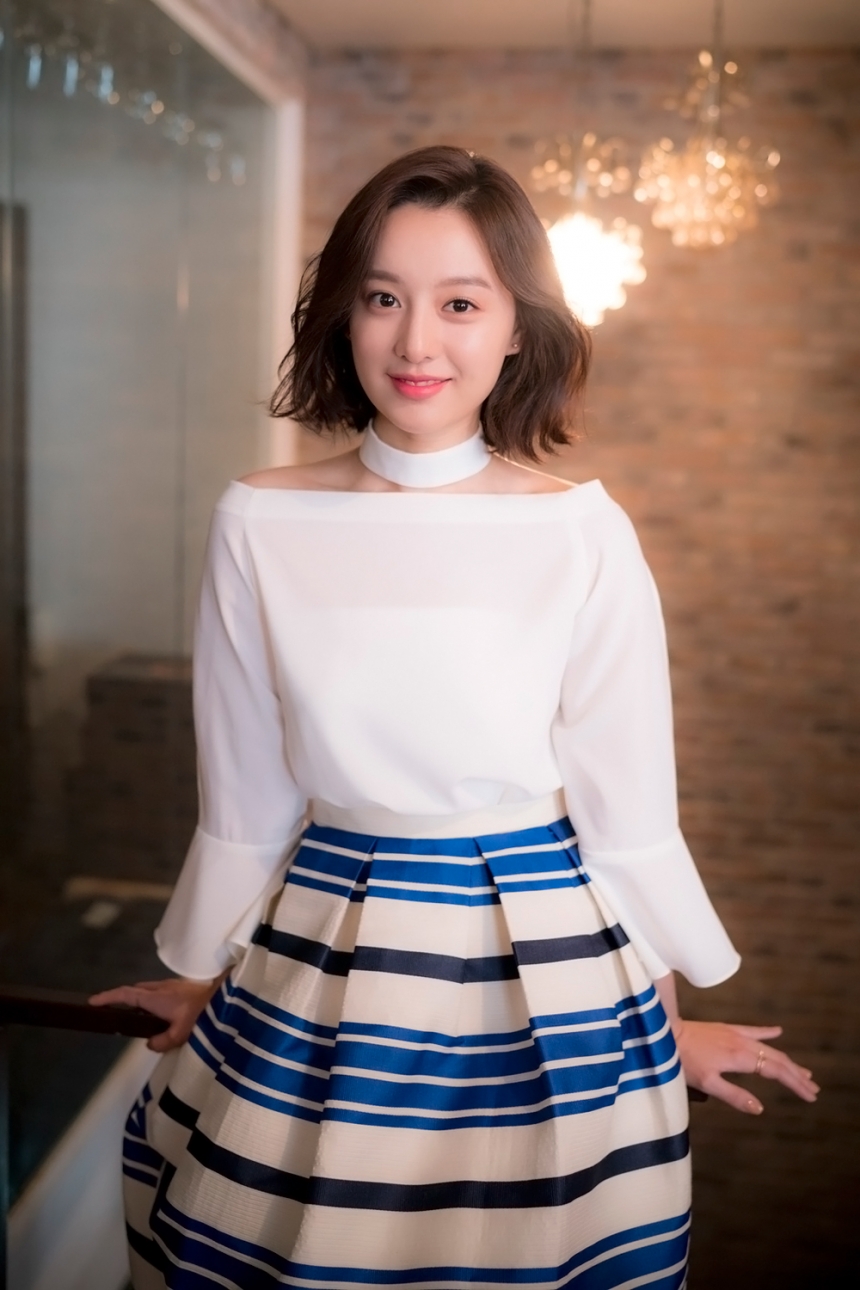Xu hướng áo cổ Chocker 1