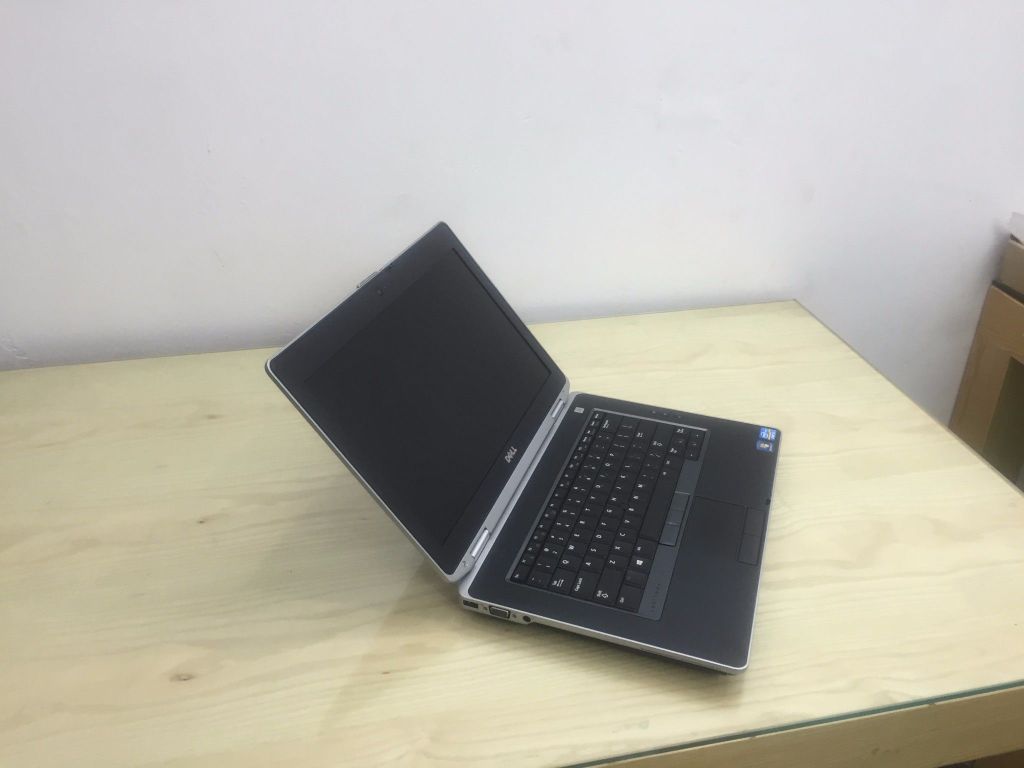 Dell E6430 ( i5-3320, Ram 4G, Ổ 250G, cạc rời, 14.0 HD+ )