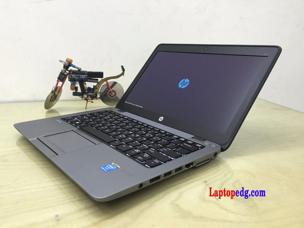 HP 820G1 ( i5-4300u, Ram 4G, Ổ 320G, 12.5 LED )