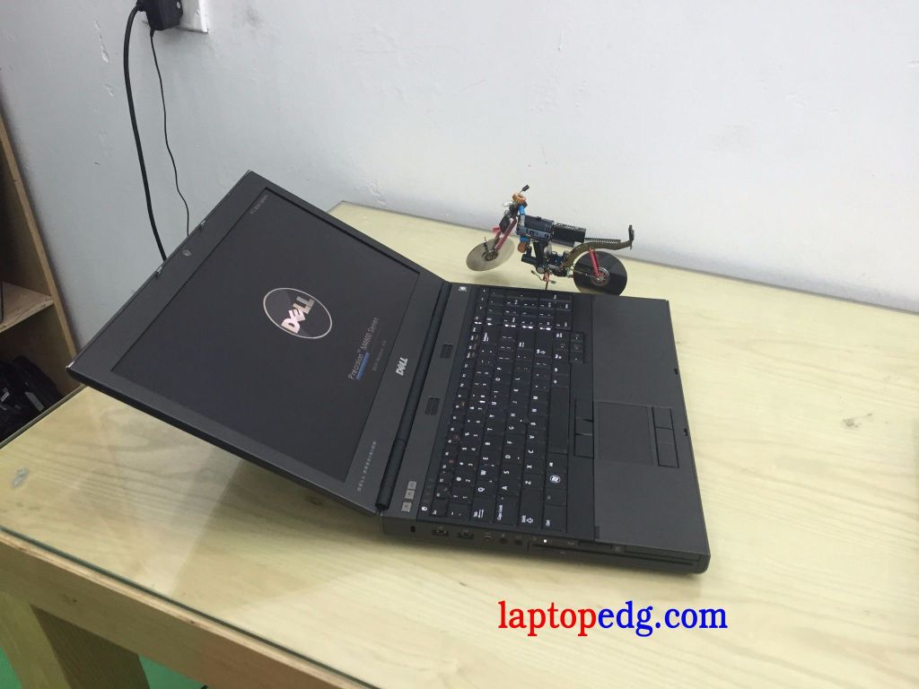 Dell M4600 i7-2720Q, Ram 8G, Ổ 320G, Cạc Q1000M, 15.6FHD