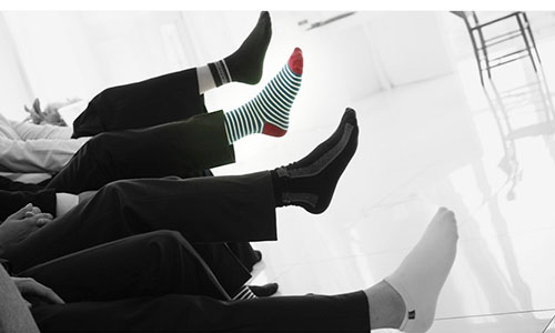 Bí quyết giúp phái mạnh sành điệu hơn với tất dài của Sockshouse.vn