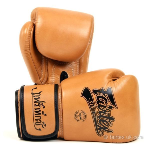 GĂNG TAY CLASSIC MUAY THAI/BOXING GLOVES