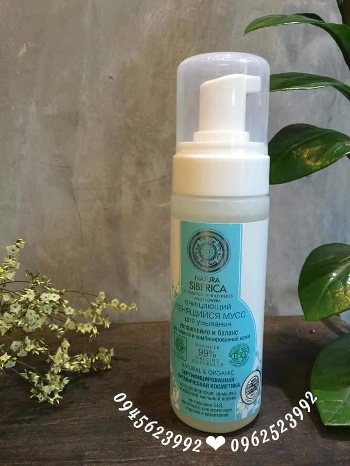 SỮA RỬA MẶT DA DẦU VÀ HỖN HỢP NATURAL SIBERICA