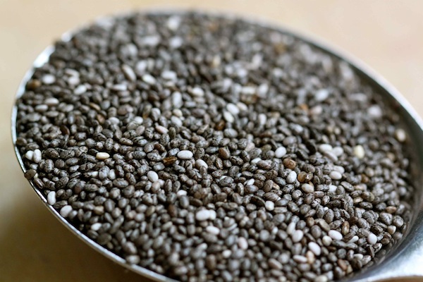 hat-chia-den