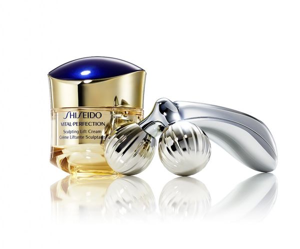kem duong da shiseido vital perfection sculpting lift cream 2
