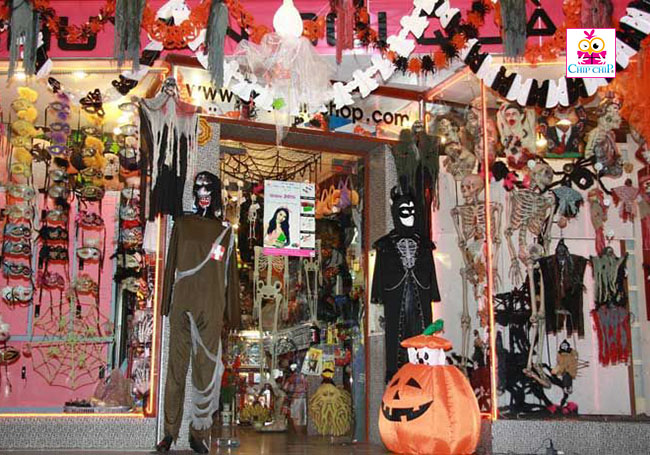 Cửa hàng đồ hóa trang Halloween