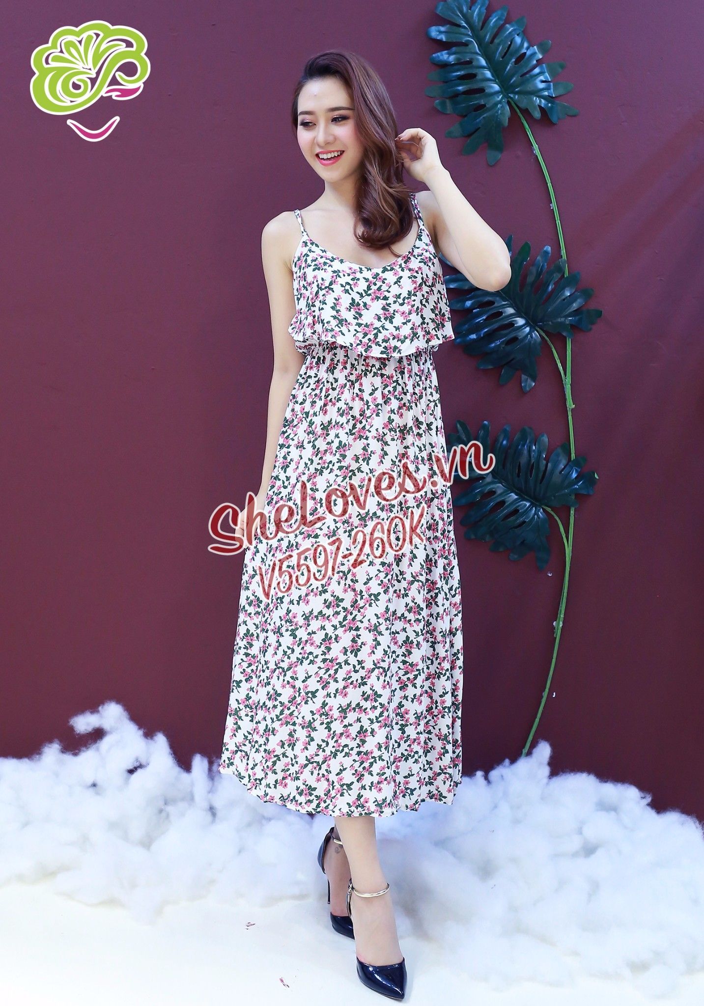 Váy maxi hai dây họa tiết hoa hồng nhí