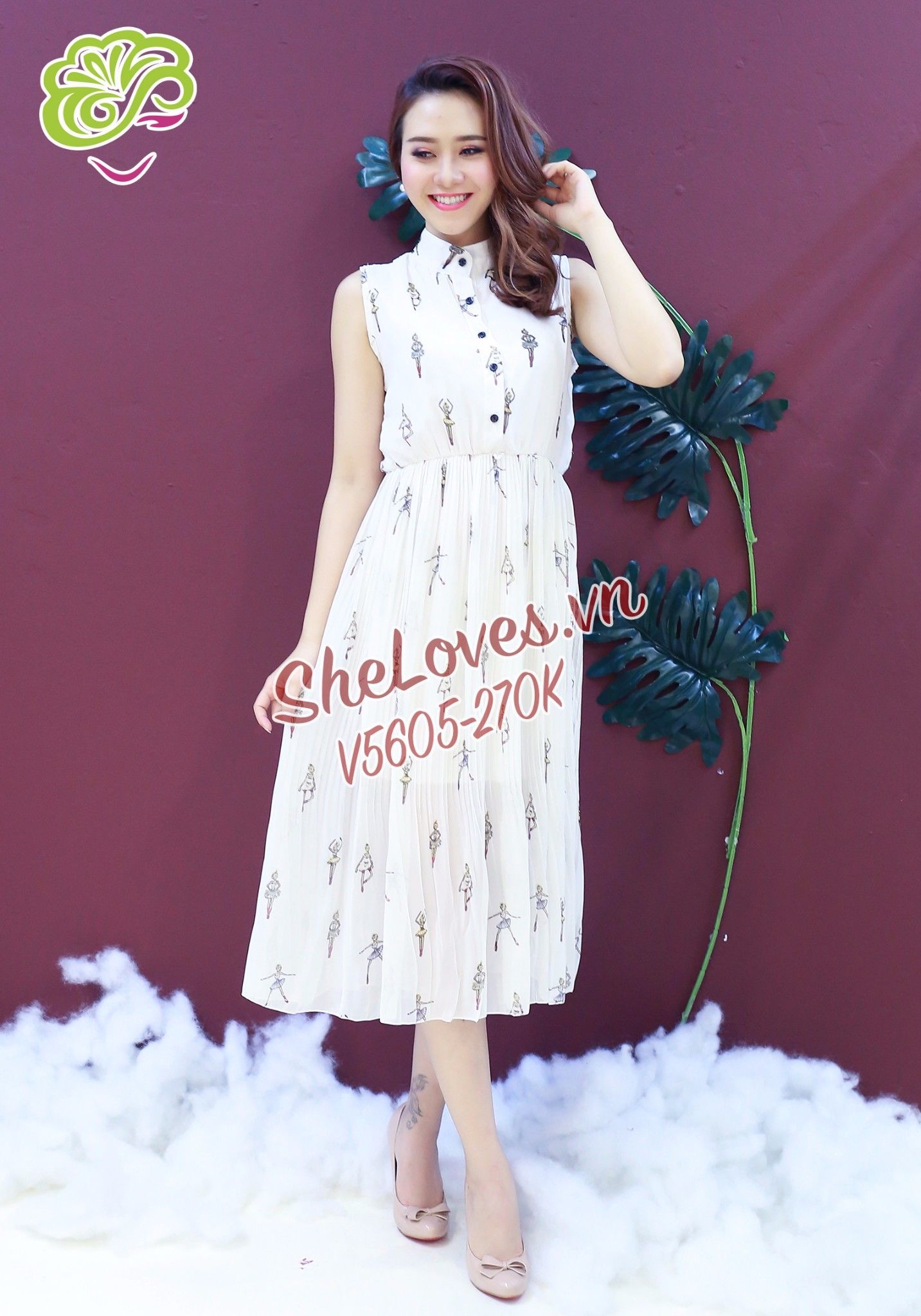 Váy maxi cô gái dập ly nền trắng