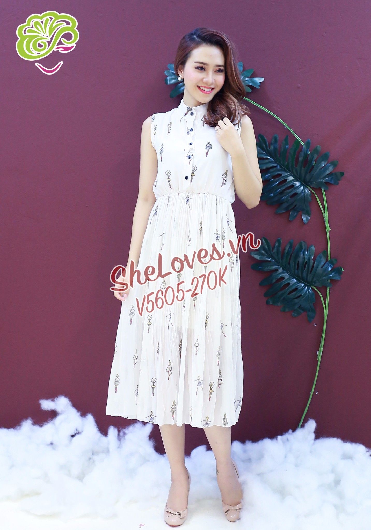 Váy maxi cô gái dập ly nền trắng