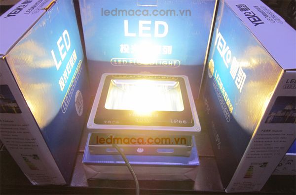 den pha led 50w, den led pha hat sang bien hieu,led pha hat sang