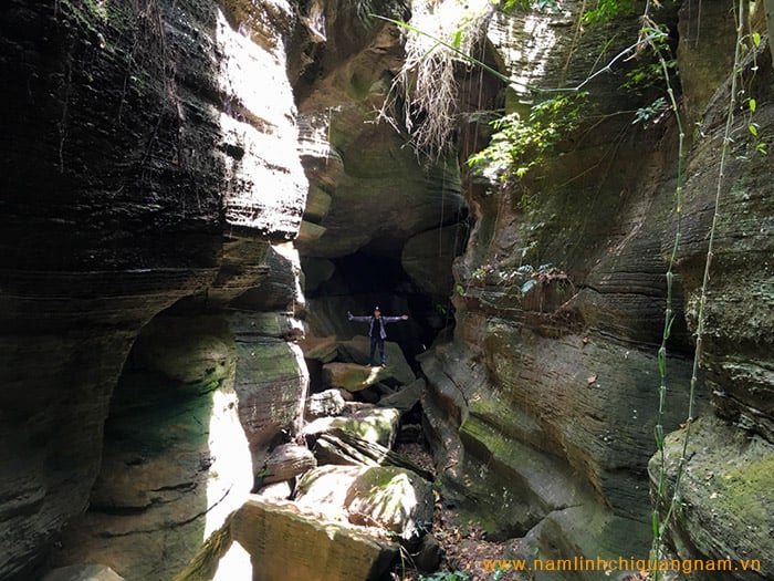 Check in 2 địa điểm đẹp mê hồn ở xứ Tiên: Hang Dơi, thác Ồ Ồ