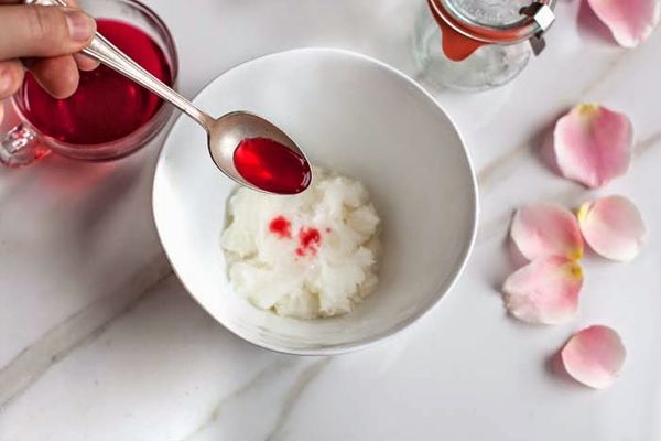 Cách làm kem dưỡng ẩm từ trà dâm bụt