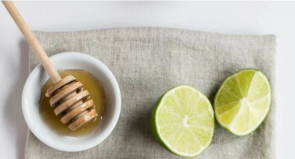 Điều trị da cháy nắng với mặt nạ bơ